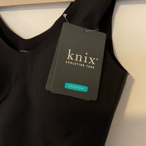 BNWT KNIX EVOLUTION TANK, M
